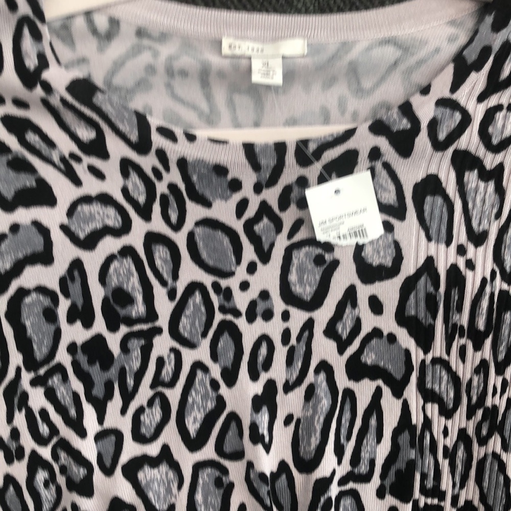 EST. 1946 Black and Grey Sweater - Picture 3 of 4